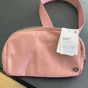 NWT Lululemon Everywear Belt Bag